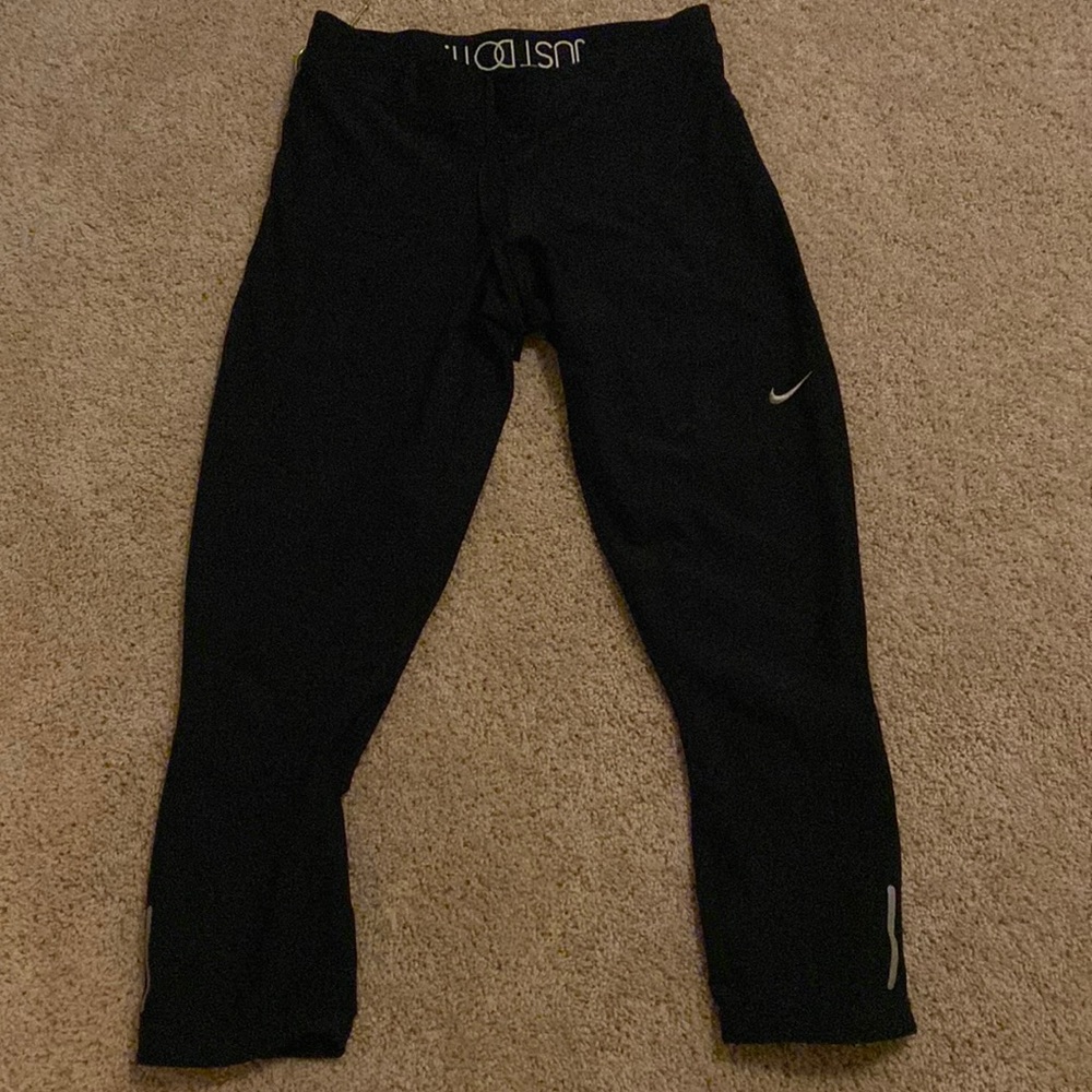 Nike capri leggings